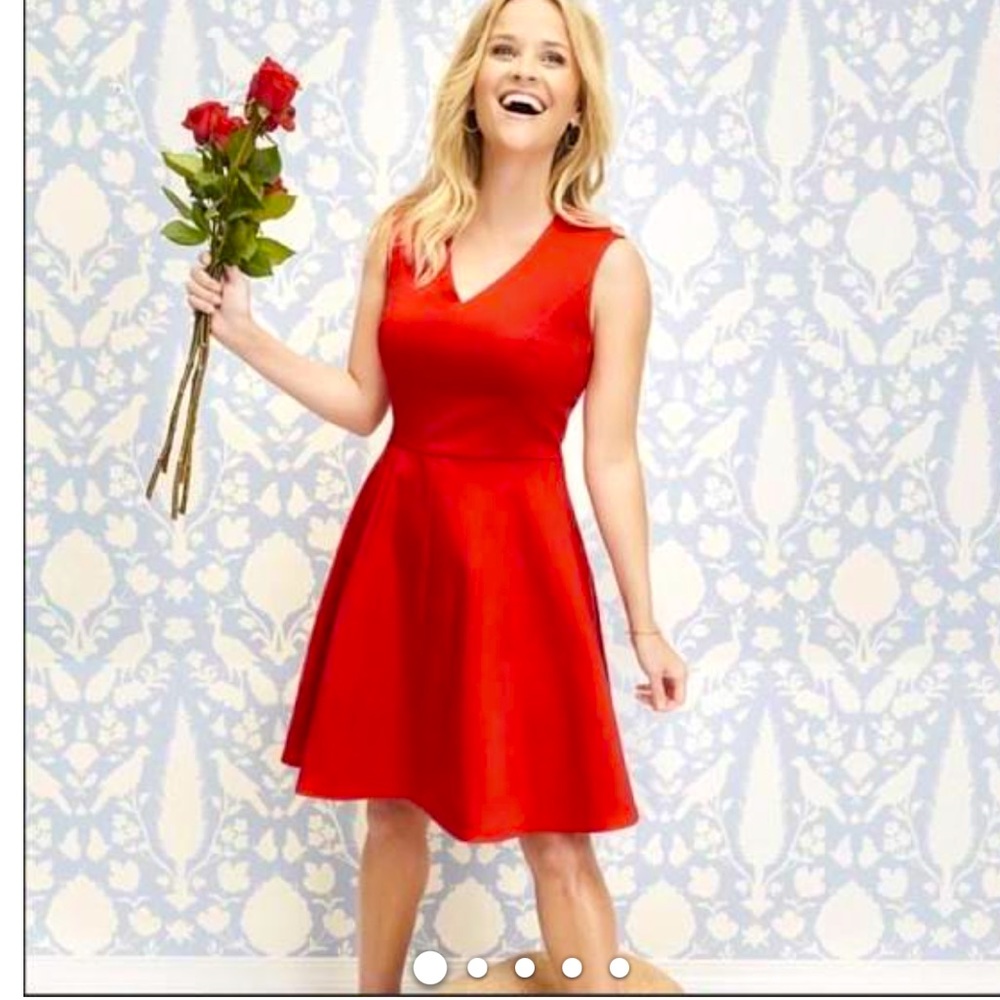 Draper James Love Circle v neck dress